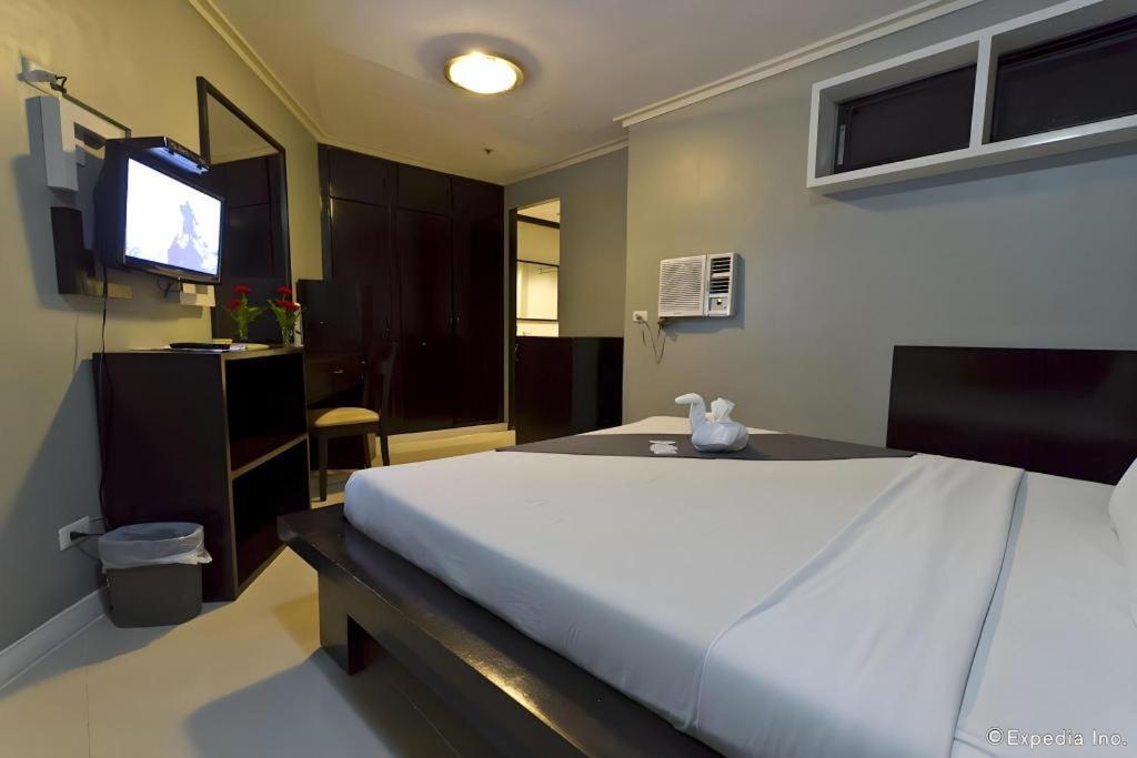 Richmond Plaza Hotel Tabok Zewnętrze zdjęcie