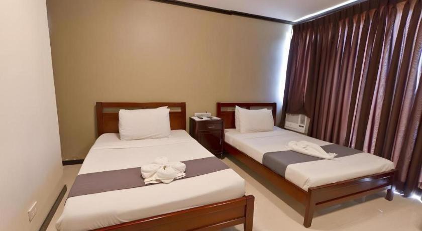 Richmond Plaza Hotel Tabok Zewnętrze zdjęcie