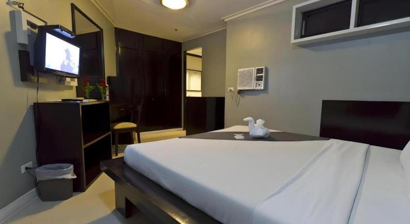 Richmond Plaza Hotel Tabok Zewnętrze zdjęcie