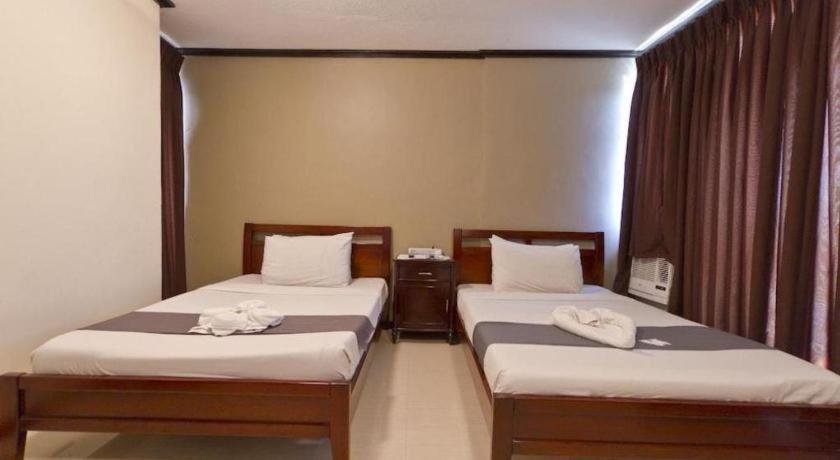 Richmond Plaza Hotel Tabok Zewnętrze zdjęcie