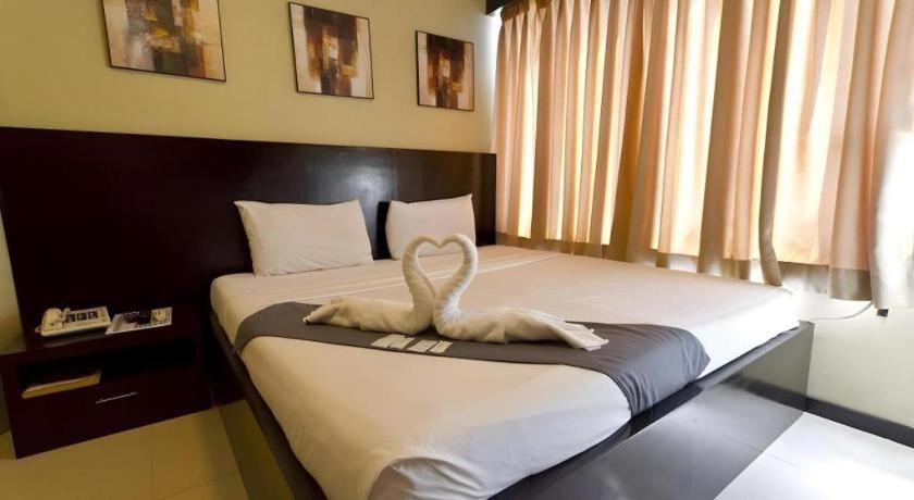 Richmond Plaza Hotel Tabok Zewnętrze zdjęcie