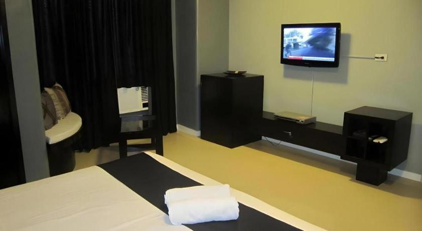 Richmond Plaza Hotel Tabok Zewnętrze zdjęcie