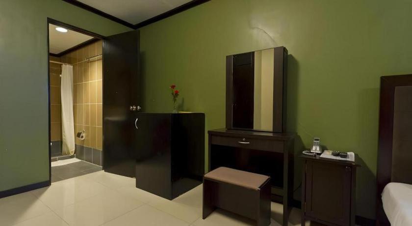 Richmond Plaza Hotel Tabok Zewnętrze zdjęcie