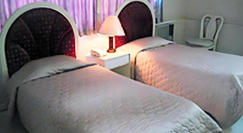 Richmond Plaza Hotel Tabok Zewnętrze zdjęcie