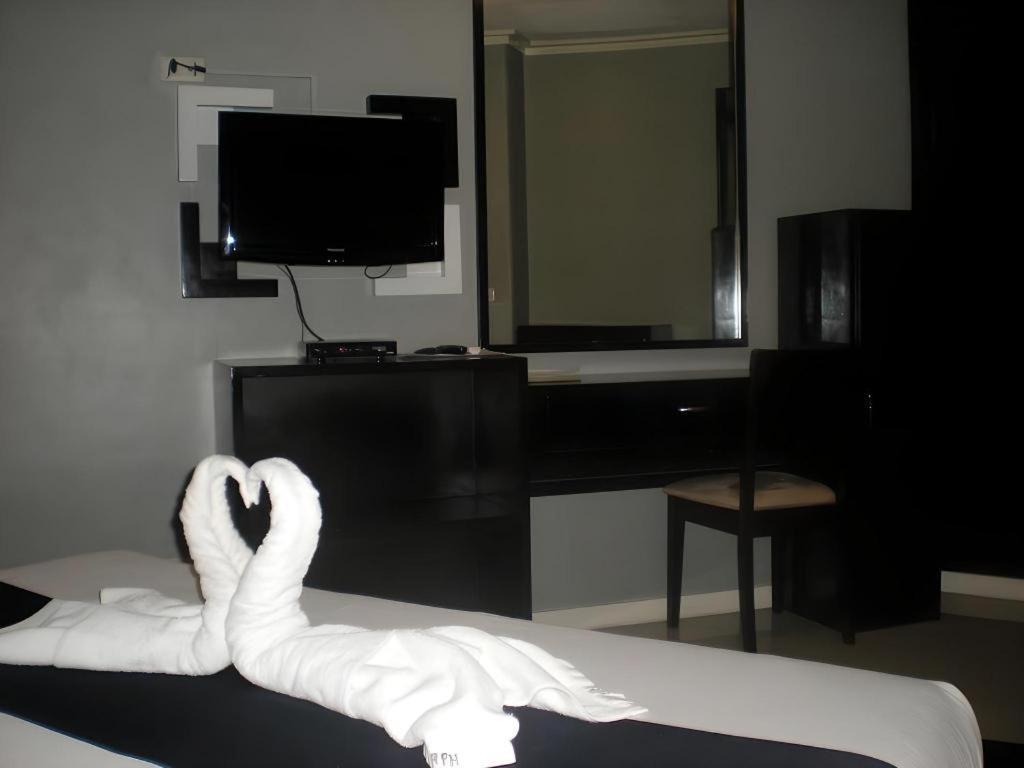 Richmond Plaza Hotel Tabok Zewnętrze zdjęcie