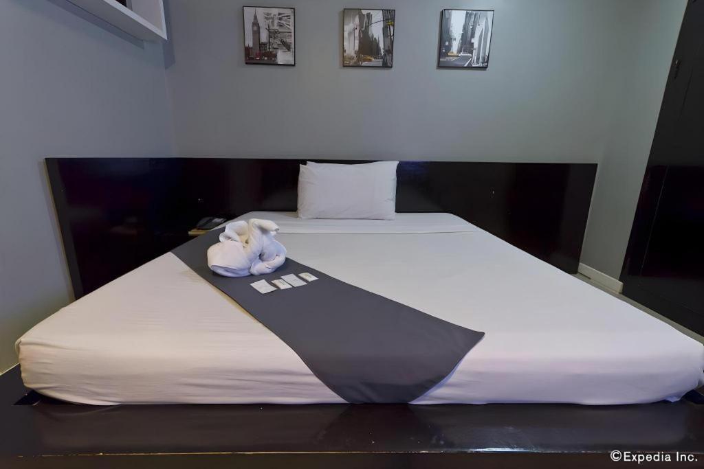 Richmond Plaza Hotel Tabok Zewnętrze zdjęcie